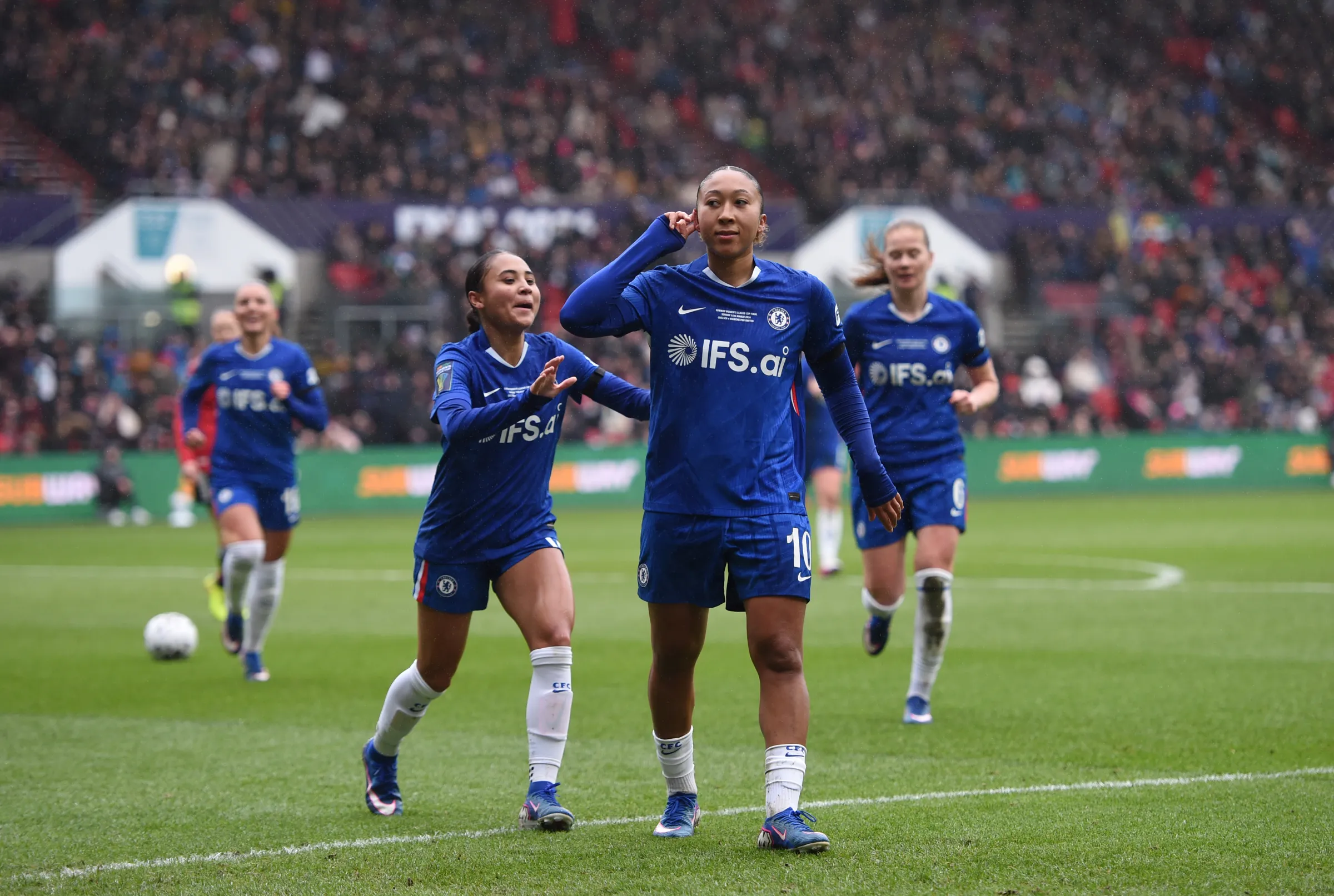 Chelsea Beat Manchester United to Retain Women’s League Cup